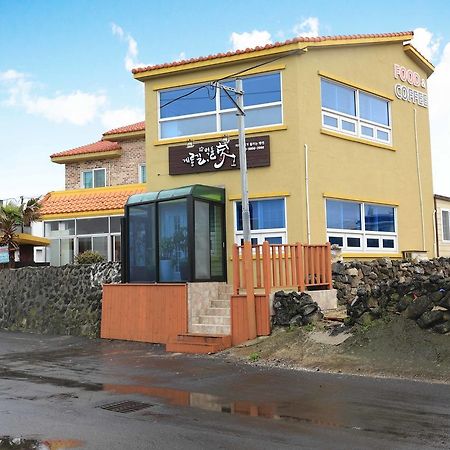 Gyeryonggil Pension Jeju Extérieur photo