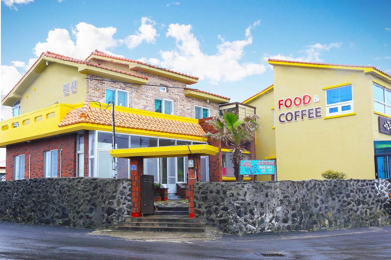 Gyeryonggil Pension Jeju Extérieur photo