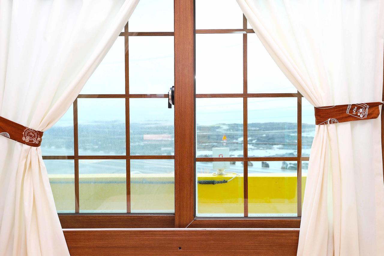 Gyeryonggil Pension Jeju Extérieur photo