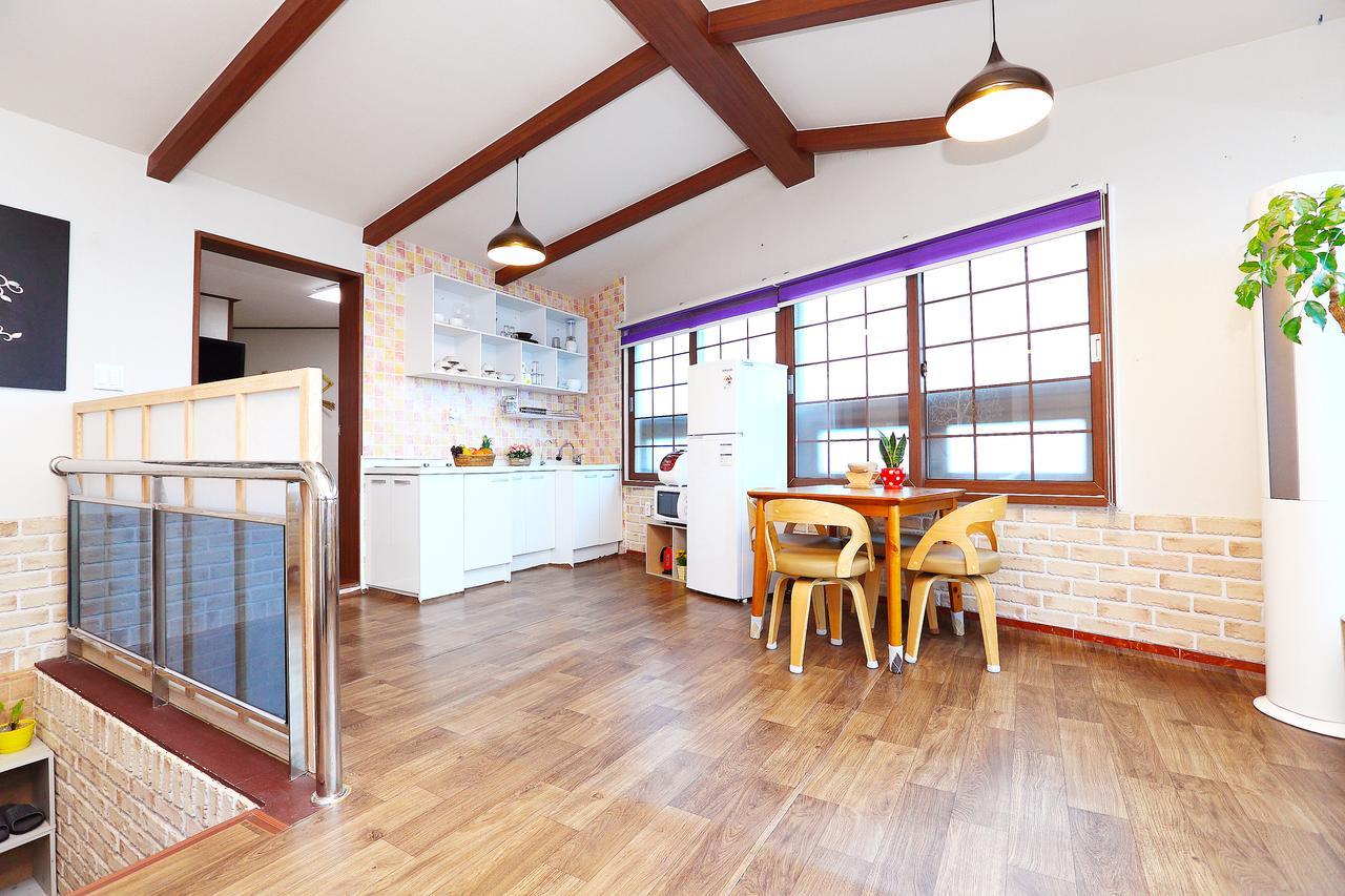 Gyeryonggil Pension Jeju Extérieur photo